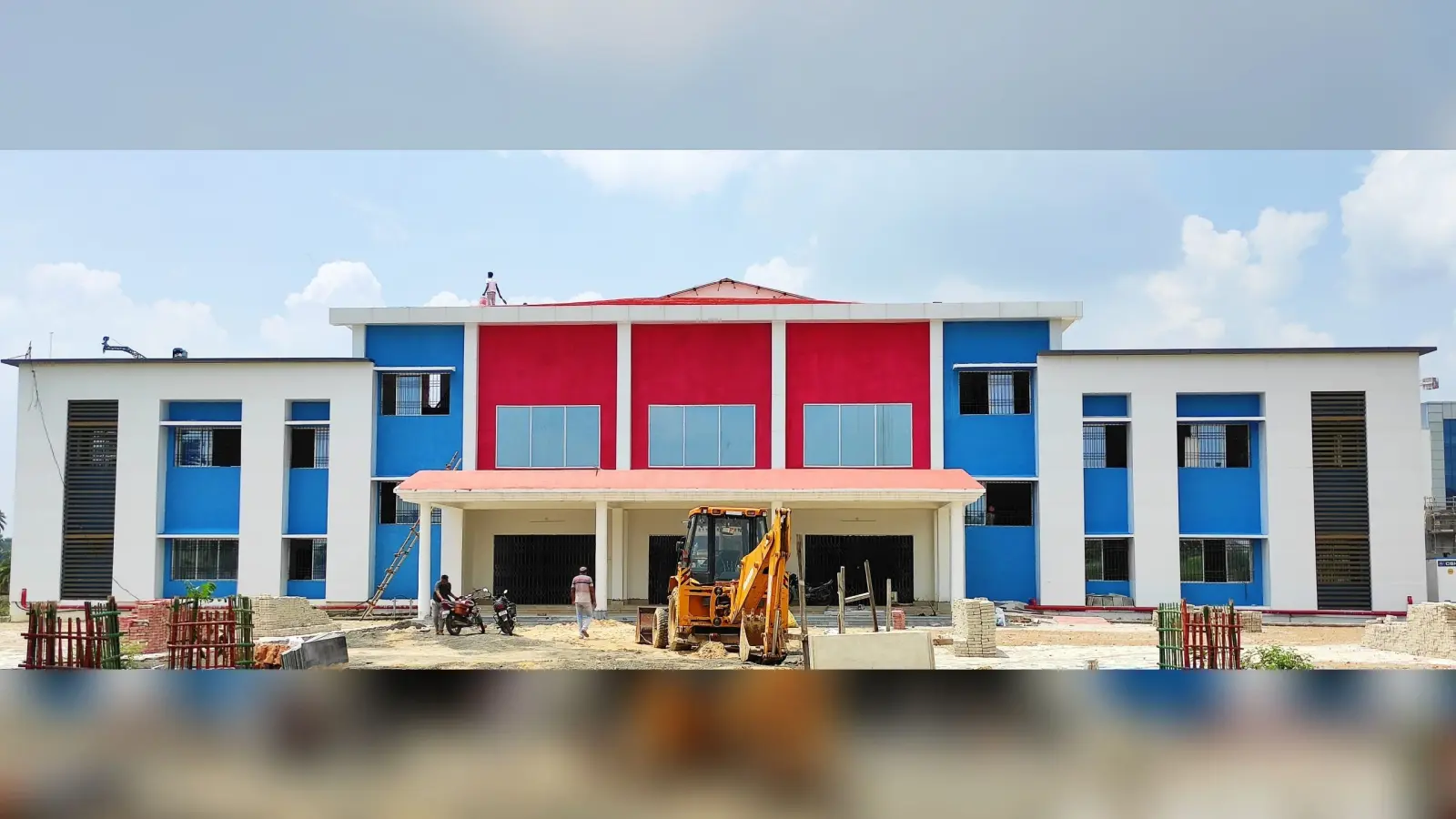 लीड :: सात करोड़ से बने मल्टीपर्पज बिल्डिंग के बहुरेंगे दिन