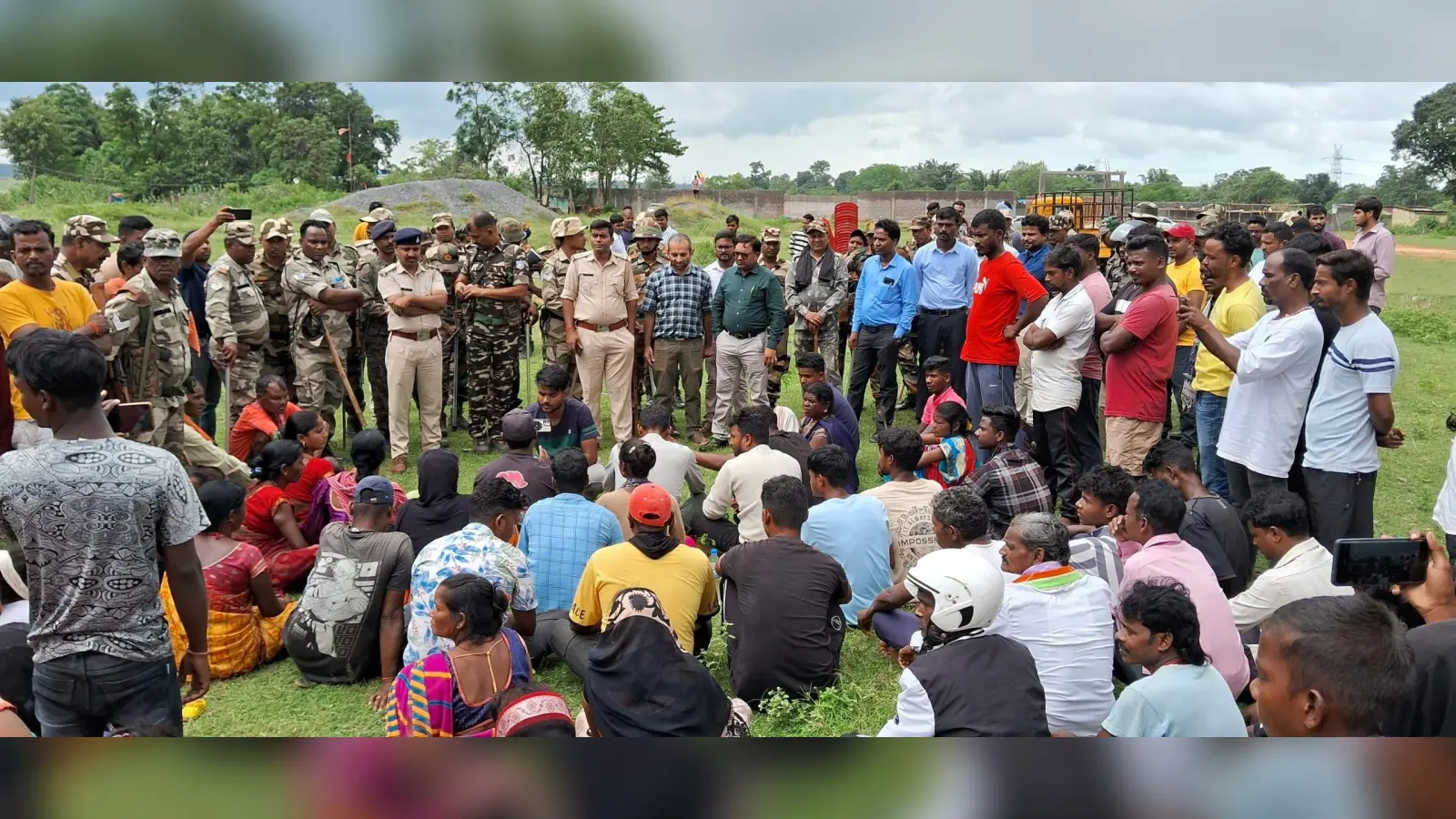 ग्रामीणों ने सोलर एनर्जी प्लांट लगाने का किया विरोध