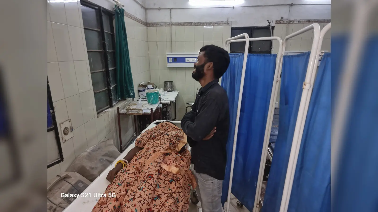 Female laborer dies in Sadar Hospital नगर पंचायत महिला मजदूर की सदर अस्पताल में इलाज के दौरान मौत, गांव में मचा कोहराम