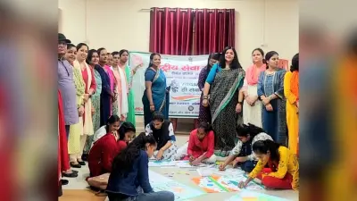 Girl students gave message of cleanliness: पेंटिंग के माध्यम से छात्राओं ने दिया स्वच्छता का संदेश