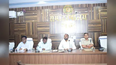 उपायुक्त ने शहर में जाम की समस्या के निदान को लेकर की बैठक, कहा- ड्रेस कोड में चलेंगे शहर में टोटो चालक