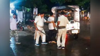 Gopalganj News : कलेक्ट्रेट रोड में सुतली बम फटने से मची अफरातफरी, हिरासत में लिये गये दो लोग