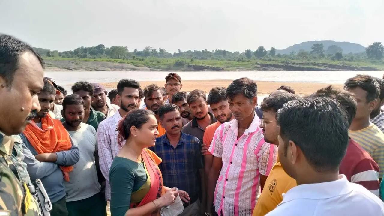 Dhanbad News: सेल्फी लेने के चक्कर नदी में डूबा 10वीं का छात्र, मौत