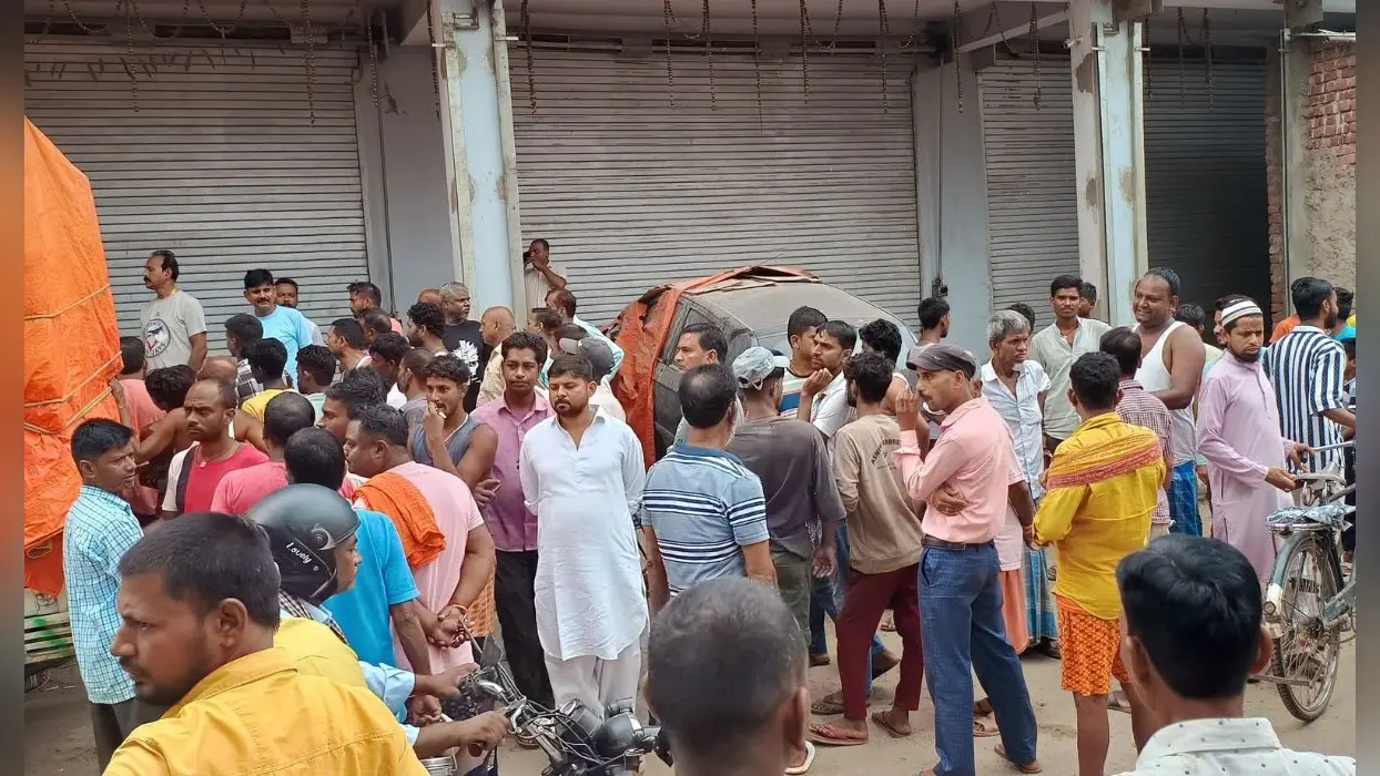 गया में दिनदहाड़े दुकान से लाखों रुपए की लूट, हथियार के बल पर अपराधी घर से आभूषण भी लूटे…