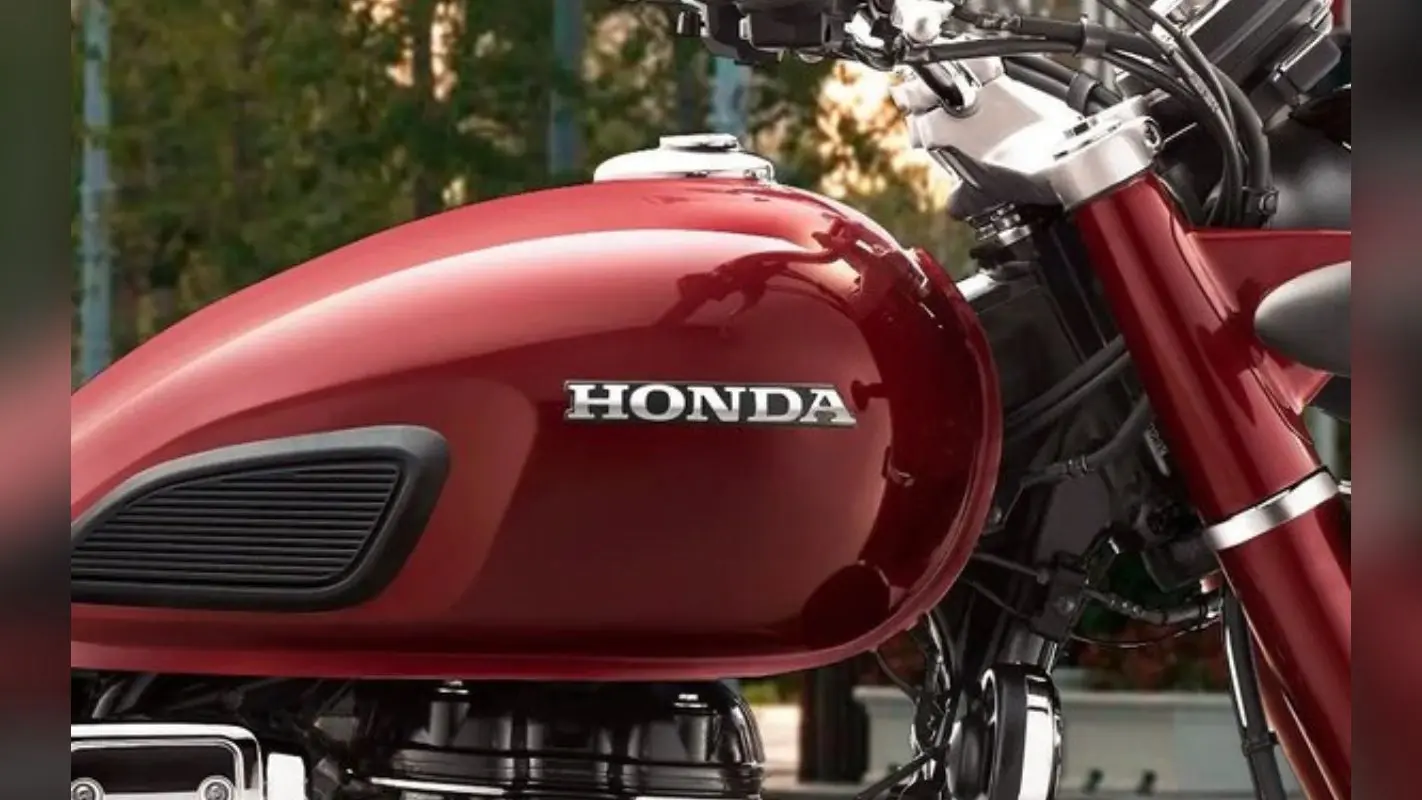 शान से चल रही Honda की इन बाइकों में आई बड़ी खराबी, कंपनी ने वापस मंगाई हजारों गाड़ियां