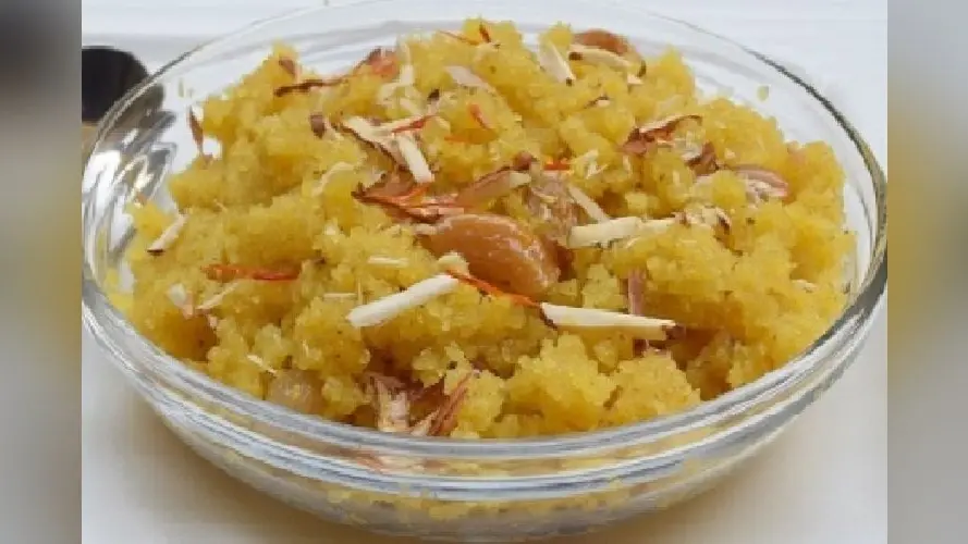 Onam Sweet 2024: ओणम में प्रसाद के लिए बनाएं स्वादिष्ट केले का हलवा, जानें विधि