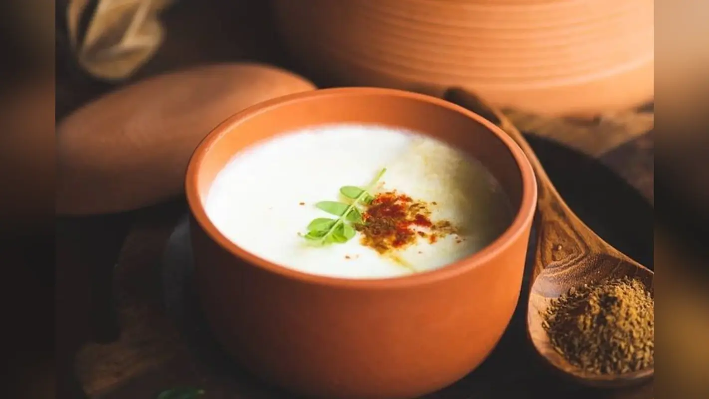 Navratri Vrat Recipe: साबूदाना की खिचड़ी से हो रही है एसिडिटी? पीएं यह खीरा मट्ठा और पाएं तुरंत राहत