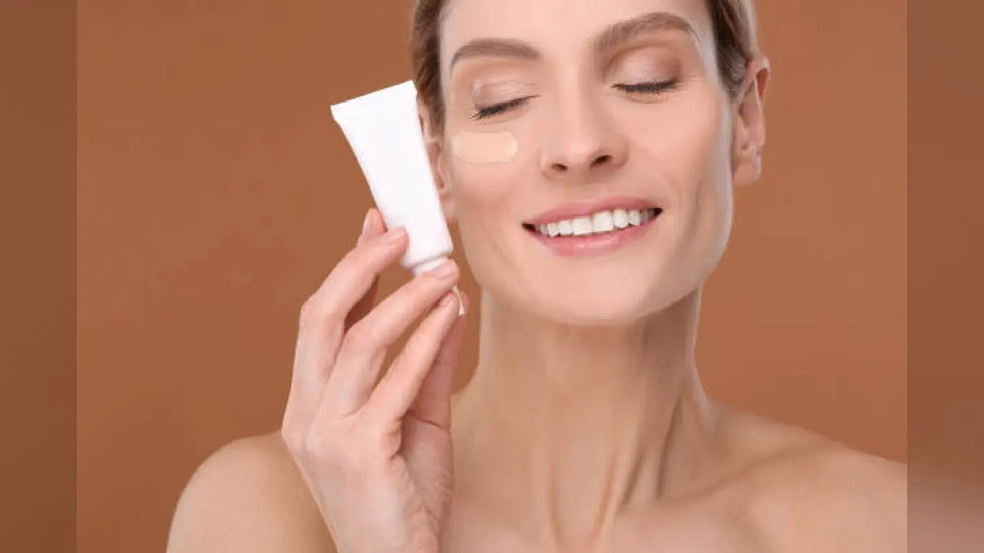 Makeup Tips: प्राइमर लगाने से पहले करें ये काम, लंबे समय तक टिकेगा मेकअप