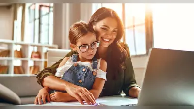 Motherhood Tips: क्या आप मां होने के साथ-साथ वर्किंग वुमेन भी हैं? ऐसे बैलेंस करें दोनों चीजों को