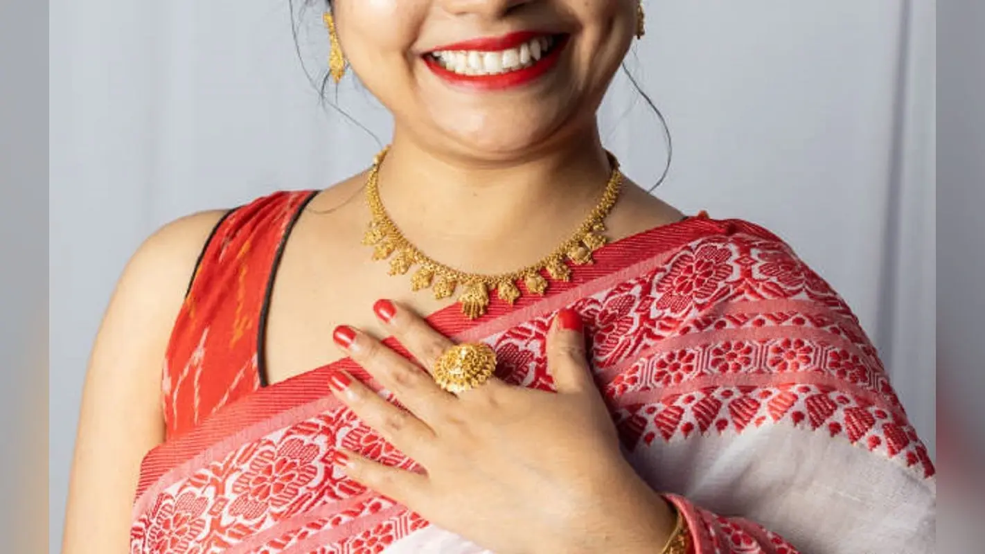 Navratri Fashion Tips: इस नवरात्रि आपके लुक को ट्रेंडिंग बनाएंगे ये सुंदर ज्वेलरी डिजाइनस