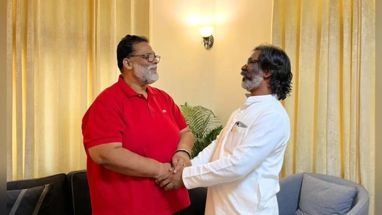 झारखंड के CM हेमंत सोरेन आएंगे बिहार, पप्पू यादव के पिता के निधन पर आयोजित सभा में होंगे शामिल