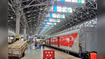 Bihar Train News: राजधानी एक्सप्रेस की बुकिंग शुरू होते ही वेटिंग लिस्ट में गईं टिकटें, जानें कितना है किराया