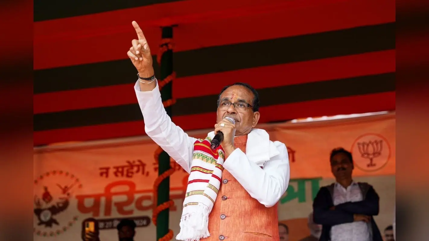 हेमंत सोरेन ने नहीं दिया चूल्हा खर्च, भाजपा देगी पक्का मकान, सोलर पैनल और गैस कनेक्शन, लातेहार में बोले शिवराज