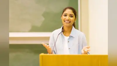 Teacher’s Day Speech: शिक्षक दिवस पर दें ये 2 मिनट की दमदार स्पीच, रुकेंगी नहीं तालियां