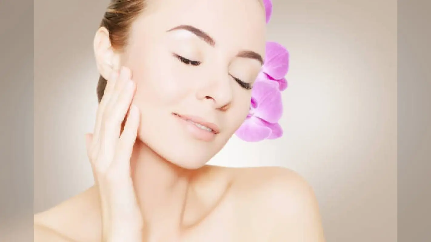 Skin Care Tips for Hartalika Teej: मलाई फेस पैक से चमकाएं चेहरा, सॉफ्ट होगा स्किन