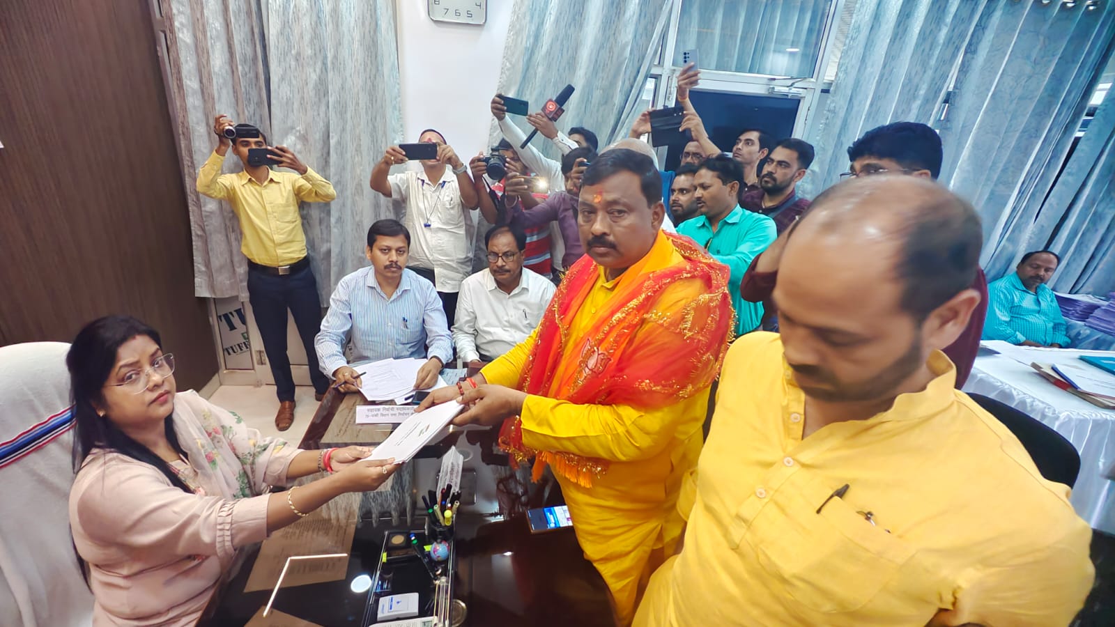 पांकी विधानसभा से BJP प्रत्याशी डॉ शशि भूषण मेहता ने भरा पर्चा, कहा- पलामू के पांचों सीटों पर होगी भाजपा की जीत