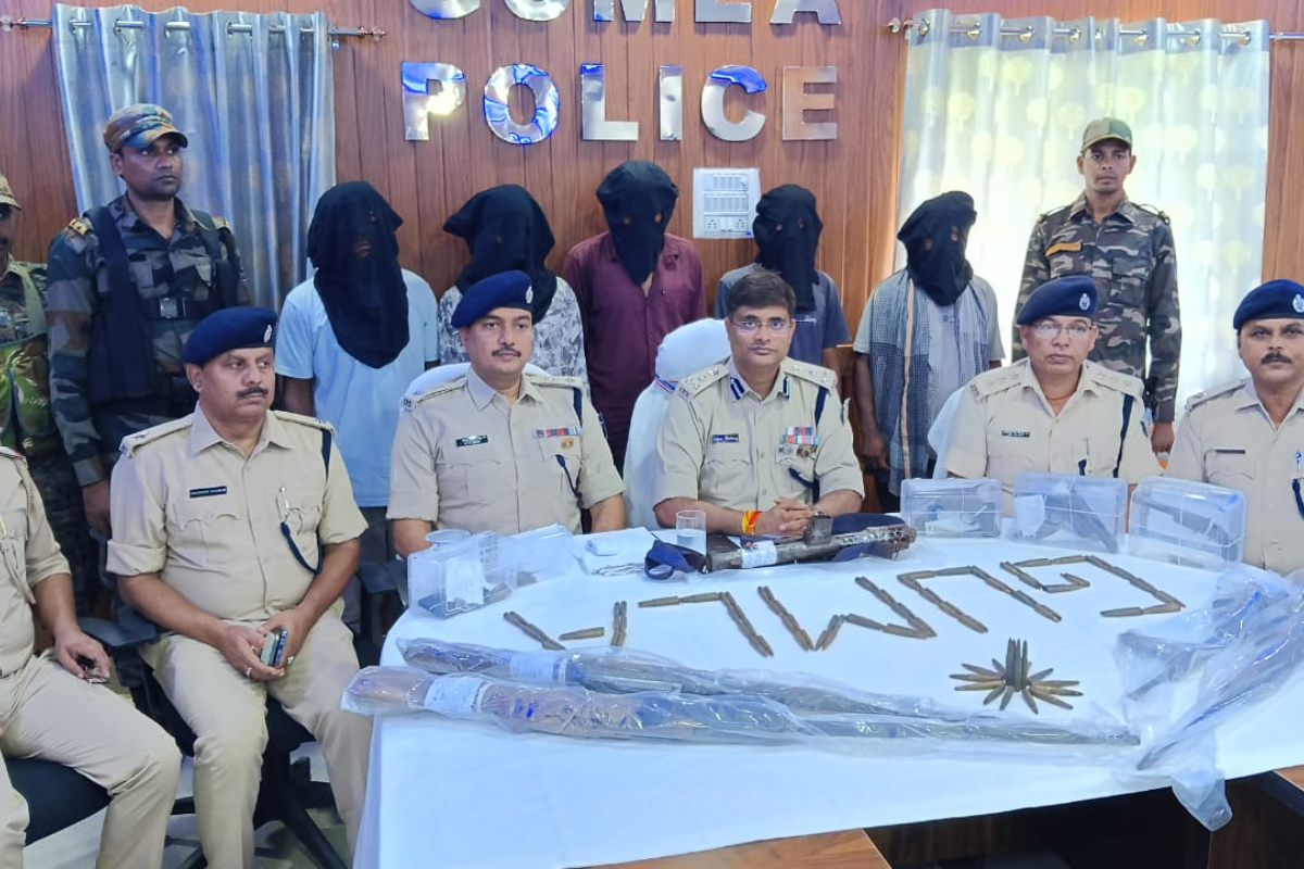 Jharkhand Naxal News: पुलिस को मिली बड़ी कामयाबी, 17 पुलिसकर्मियों को मारने वाला हार्डकोर नक्सली समेत पांच गिरफ्तार
