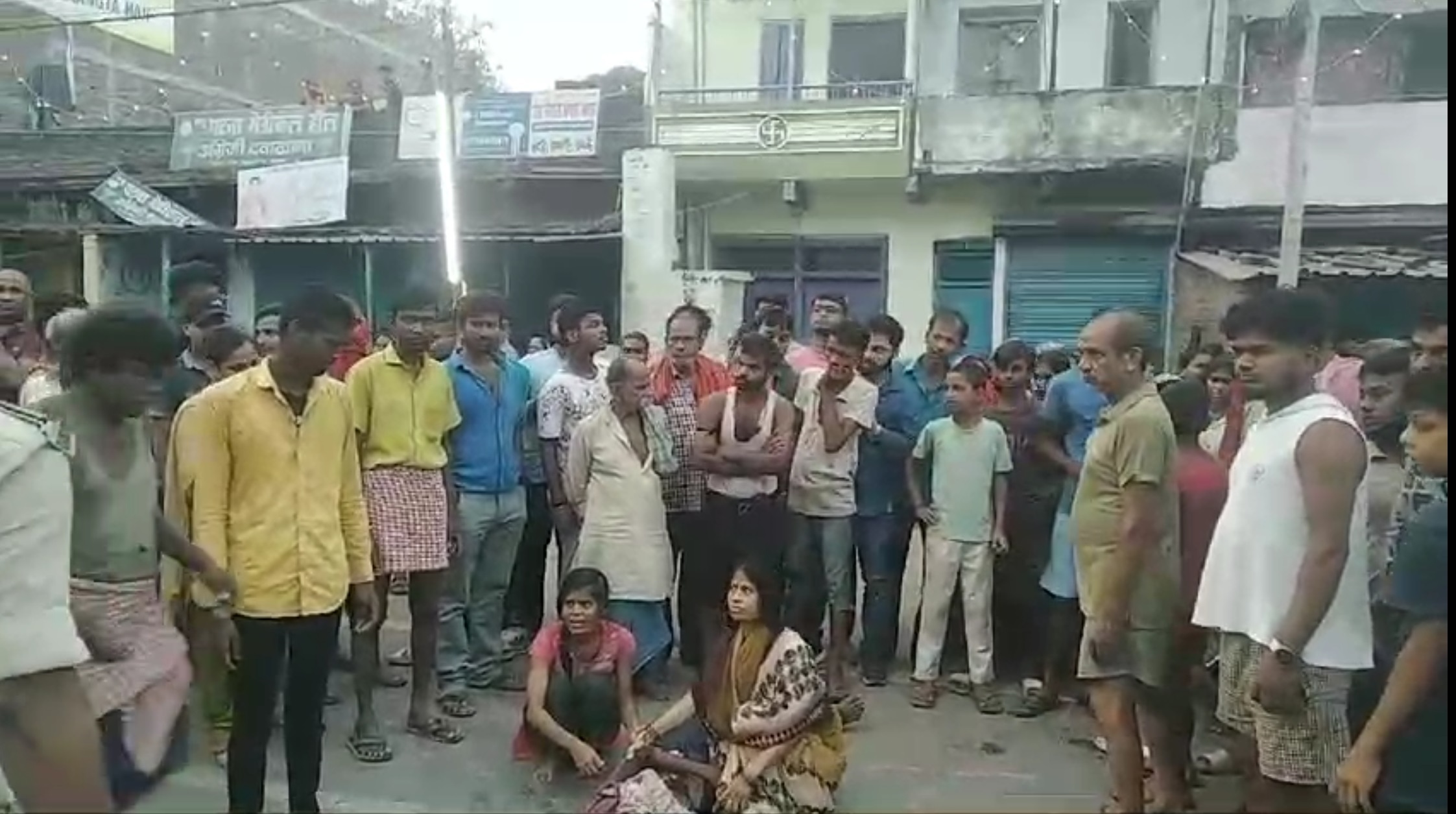 Patna : नवरात्र की पूजा का फूल लेकर घर लौट रहे छात्र को पिकअप ने रौंदा, मौत