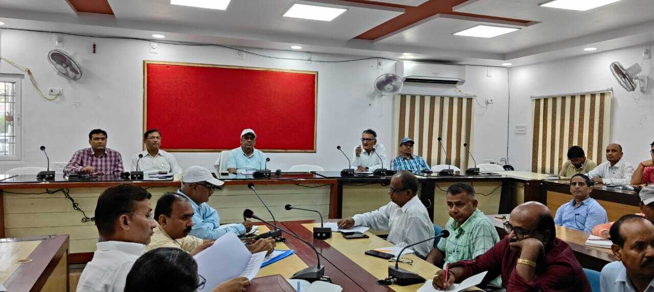 Darbhanga News: सभी प्राथमिक स्वास्थ्य केंद्रों में मिलेगी 233 प्रकार की दवाएं