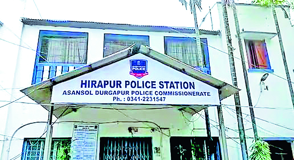 उपद्रवियों ने किया पुलिस पर हमला, कांस्टेबल घायल