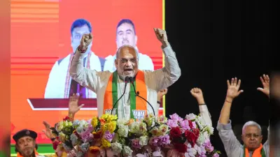 Amit Shah: रविंद्र संगीत की जगह बम धमाकों से गूंज रहा पश्चिम बंगाल, ममता सरकार पर गरजे अमित शाह