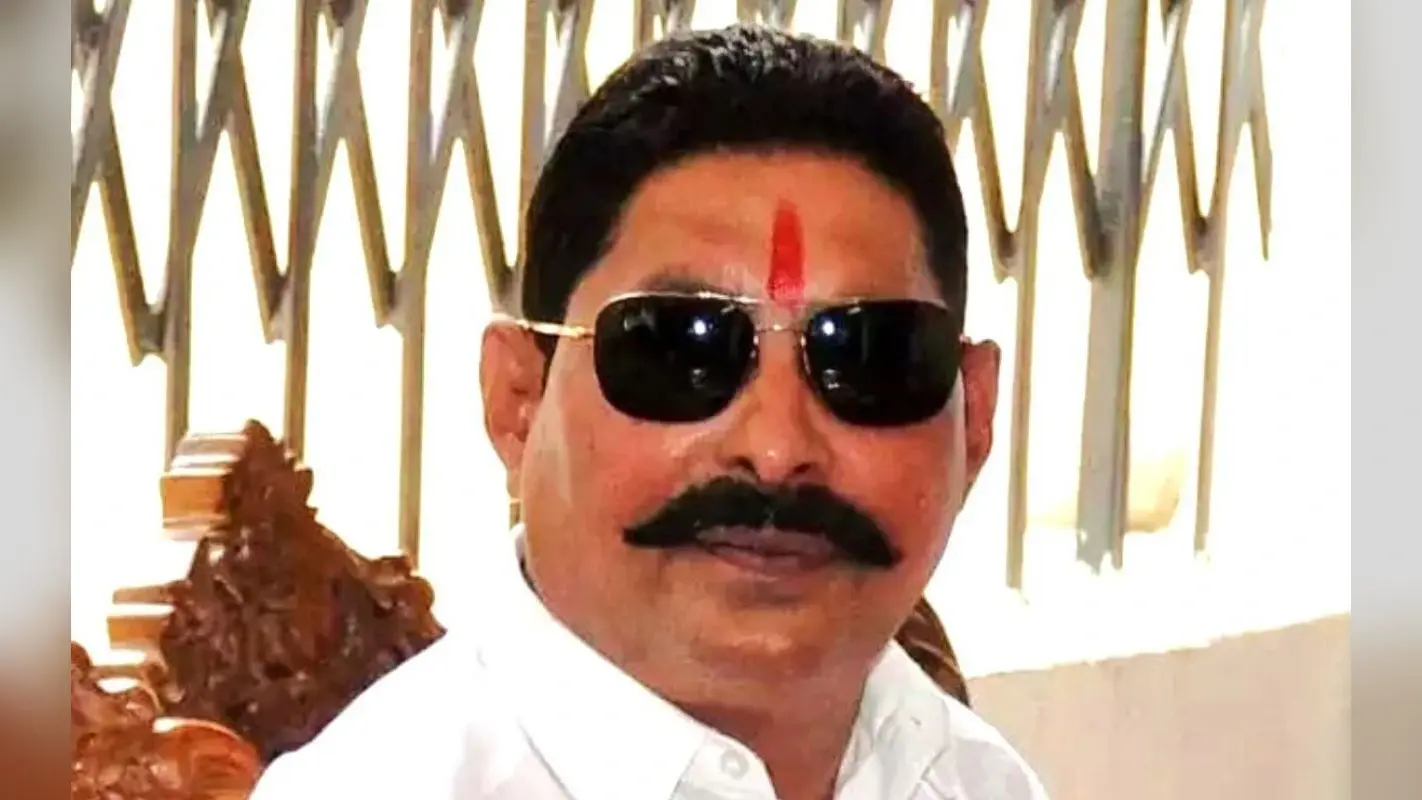 Anant Singh का दिखा अलग अंदाज, ‘नौलखा मंगा दे रे’ गाने पर झूमते नजर आये छोटे सरकार