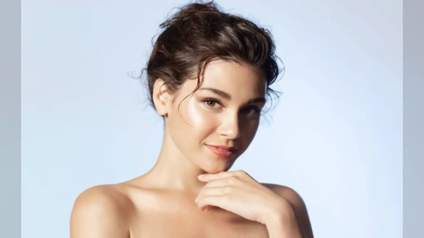 Beauty Tips: चेहरे की चमक देख चौंक जाएगी दुनिया, सोने से पहले इन चीजों का करें इस्तेमाल