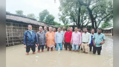Bihar flood: बक्सर में कटाव रोकने के लिए करोड़ों खर्च के बाद भी गंगा में समा गये उमरपुर के 14 घर