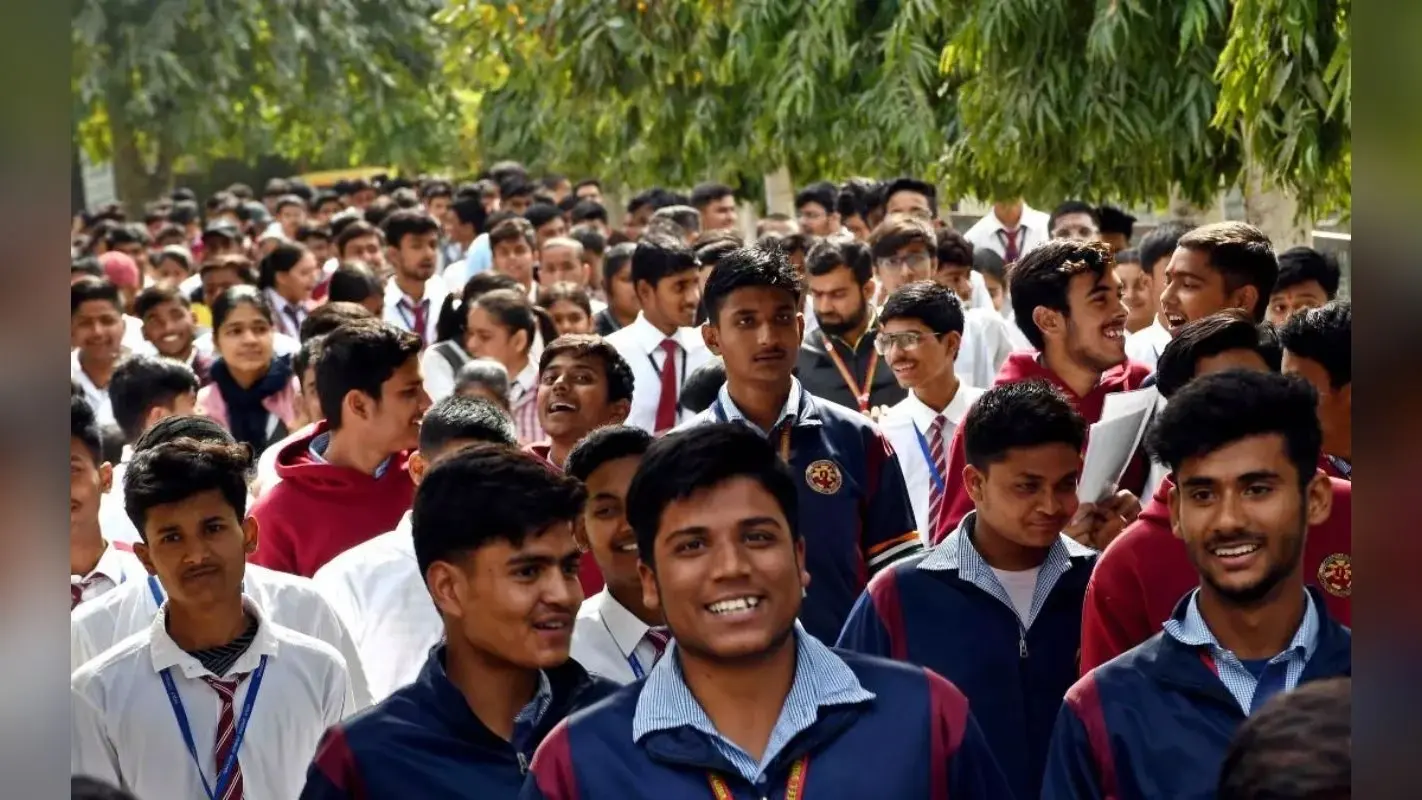 Bihar News: एजुकेशन लोन लेने में पटना के छात्र सबसे आगे, इस जिले में सबसे कम कर्जदार