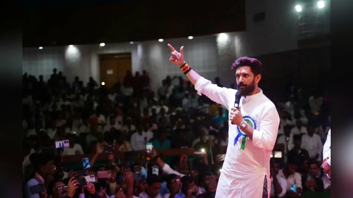 Bihar Politics: पिता की राह पर चल सकते हैं चिराग, पटना में गठबंधन को लेकर कह दी ये बड़ी बात…
