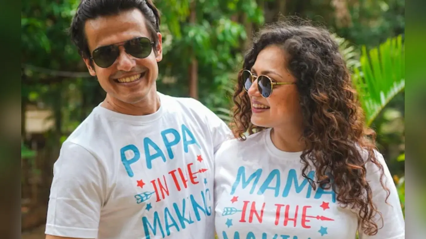 Drashti Dhami Baby: टीवी की ‘मधुबाला’ बनीं मां, दिवाली से पहले घर आई लक्ष्मी, बोलीं- स्वर्ग से उतरी एक परी