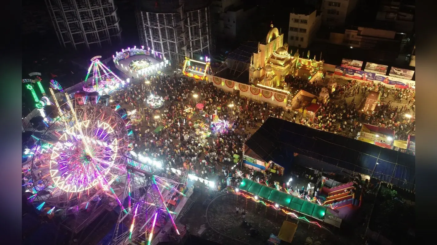 PHOTOS में देखें रांची का दुर्गोत्सव, प्रमुख पूजा पंडालों की खूबियां भी जानें