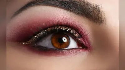 Karwa Chauth Eye Makeup: करवा चौथ पर आपकी आंखों को आकर्षक बनाएंगे ये आई मेकअप