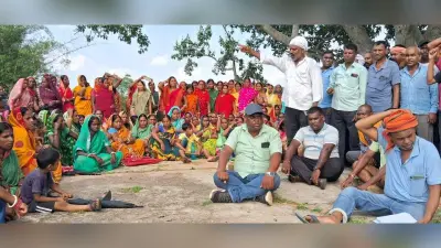 Giridih News: कार्डधारियों ने डीलर को बर्खास्त करने की मांग की