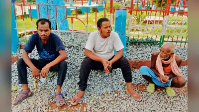 Gopalganj News : दिघवा दुबौली में होटल में लटकता मिला किशोर का शव, परिजनों ने लगाया हत्या का आरोप