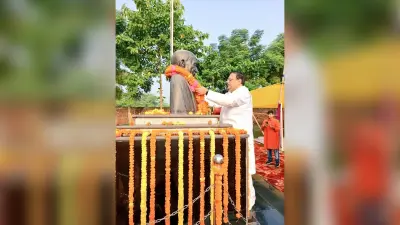केंद्रीय विवि में महात्मा गांधी के आदर्शों को किया गया नमन