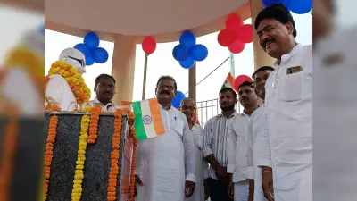 Gandhiji”s statue unveiled: गांधीजी की प्रतिमा का हुआ अनावरण