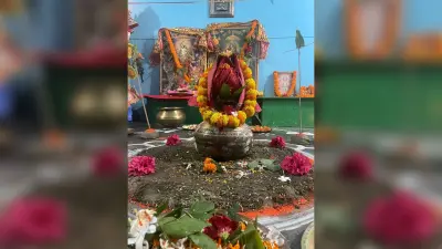 मां की आराधना में तल्लीन रहे भक्त, आज होगी मां ब्रह्मचारिणी की पूजा