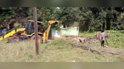 चिरेका प्रशासन ने 57 अवैध स्ट्रक्चर को किया ध्वस्त