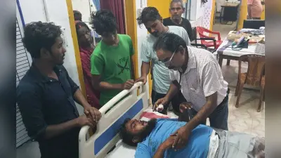 बुलेट व बाइक की सीधी टक्कर में चार घायल, दोनों चालक रेफर