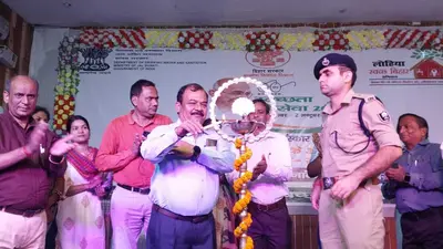 बच्चों को सही आचरण देकर स्वच्छ समाज का कर सकते हैं निर्माण