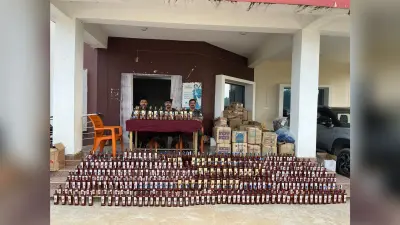 Giridih News: हीरोडीह में नकली शराब की फैक्ट्री का उद्भेदन, आरोपित फरार