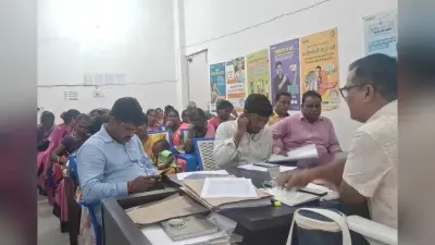 18 वर्ष के युवाओं का नाम वोटर लिस्ट में चढ़ायें : बीडीओ