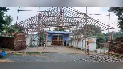 नवरात्र के तीसरे दिन मां चंद्रघंटा की हुई पूजा, मां कुष्मांडा की आज