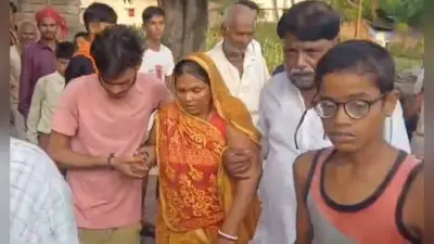 मोकामा. सोनपुर घाट से गंगा में बहकर 100 किमी दूर मोकामा पहुंची वृद्धा