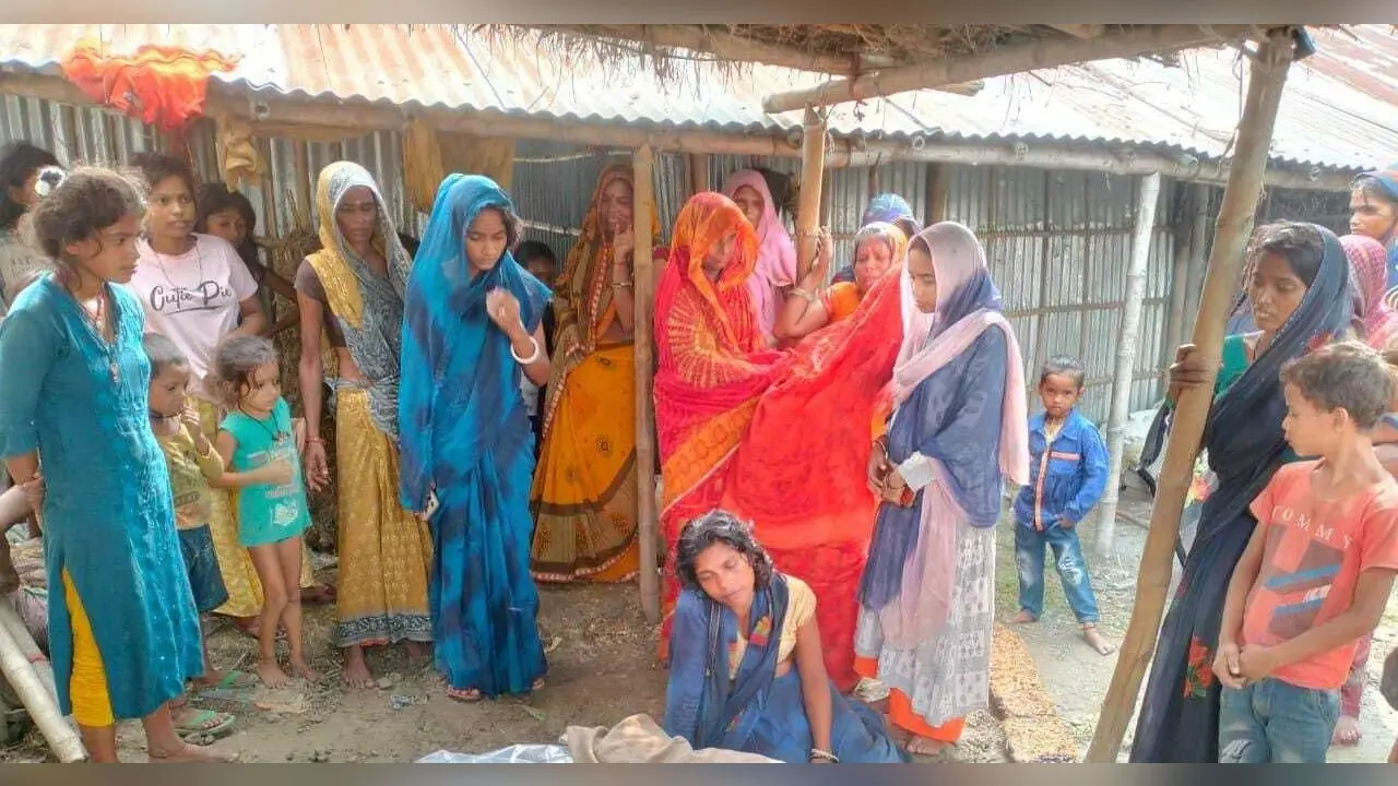 पानी से भरे गहरे गड्ढ़े में डूबने से अधेड़ की मौत