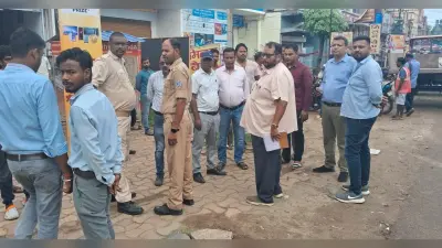 Bokaro News: दुर्गा पूजा में जाम से निजात दिलाने के लिए चास नगर निगम ने चलाया अतिक्रमण हटाओ अभियान
