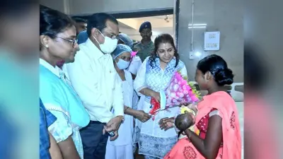 Bokaro News: आपके घर बेटी आईं हैं, खुशियां मनाएं : उपायुक्त