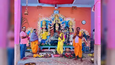 Giridih News:पूजा व आरती में उमड़ रही श्रद्धालुओं की भीड़