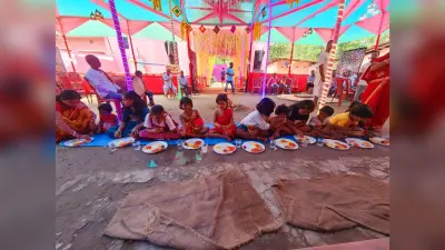 मंदिरों का पट खुलते ही भक्तों की उमड़ी भीड़